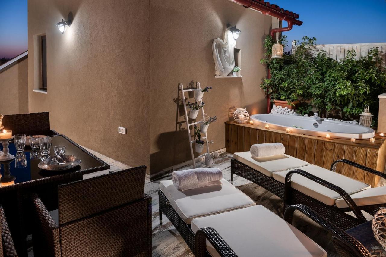 חאניה Castello Luxury Residence With Private Jacuzzi מראה חיצוני תמונה